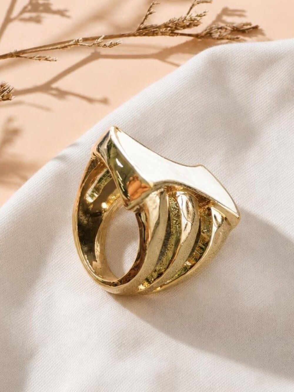 Robert Lee Morris ring - Picture 2 of 2